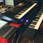 Studio nagraniowe - Instrumenty klawiszowe, kontrolery MIDI, syntezator, wirtualne instrumenty, AKAI, Novation Launchpad, Alesis, Yamaha, KORG